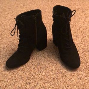 A NEW DAY faux suede ankle bootie 8.5